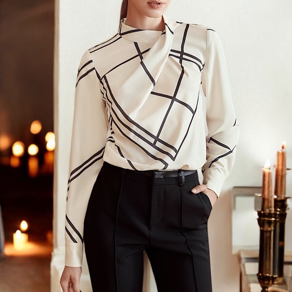 NWT Women's Geometric-Print Blouse - Picture 4 of 16